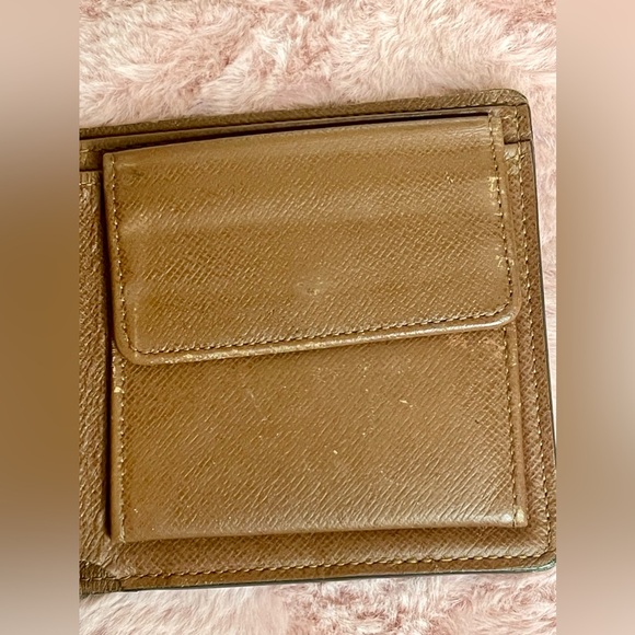 Louis Vuitton Monogram Men’s Wallet - Date code VI0021 - Picture 9 of 13